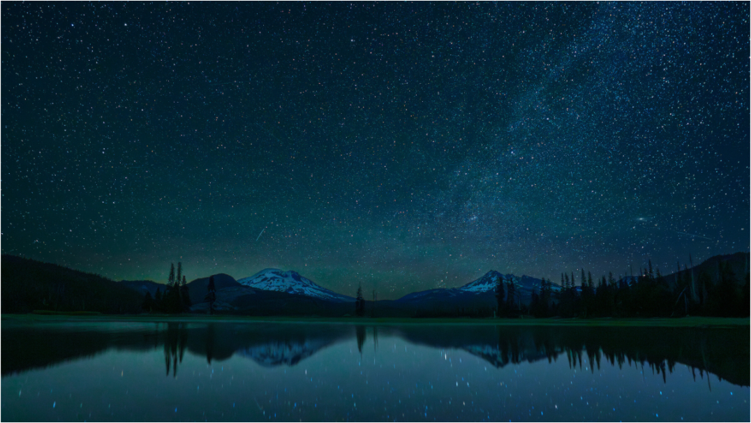 Main image Sparks Lake Starlight